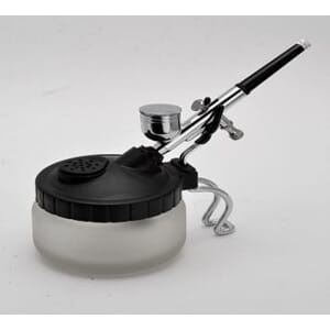 Rensestasjon for Airbrush
